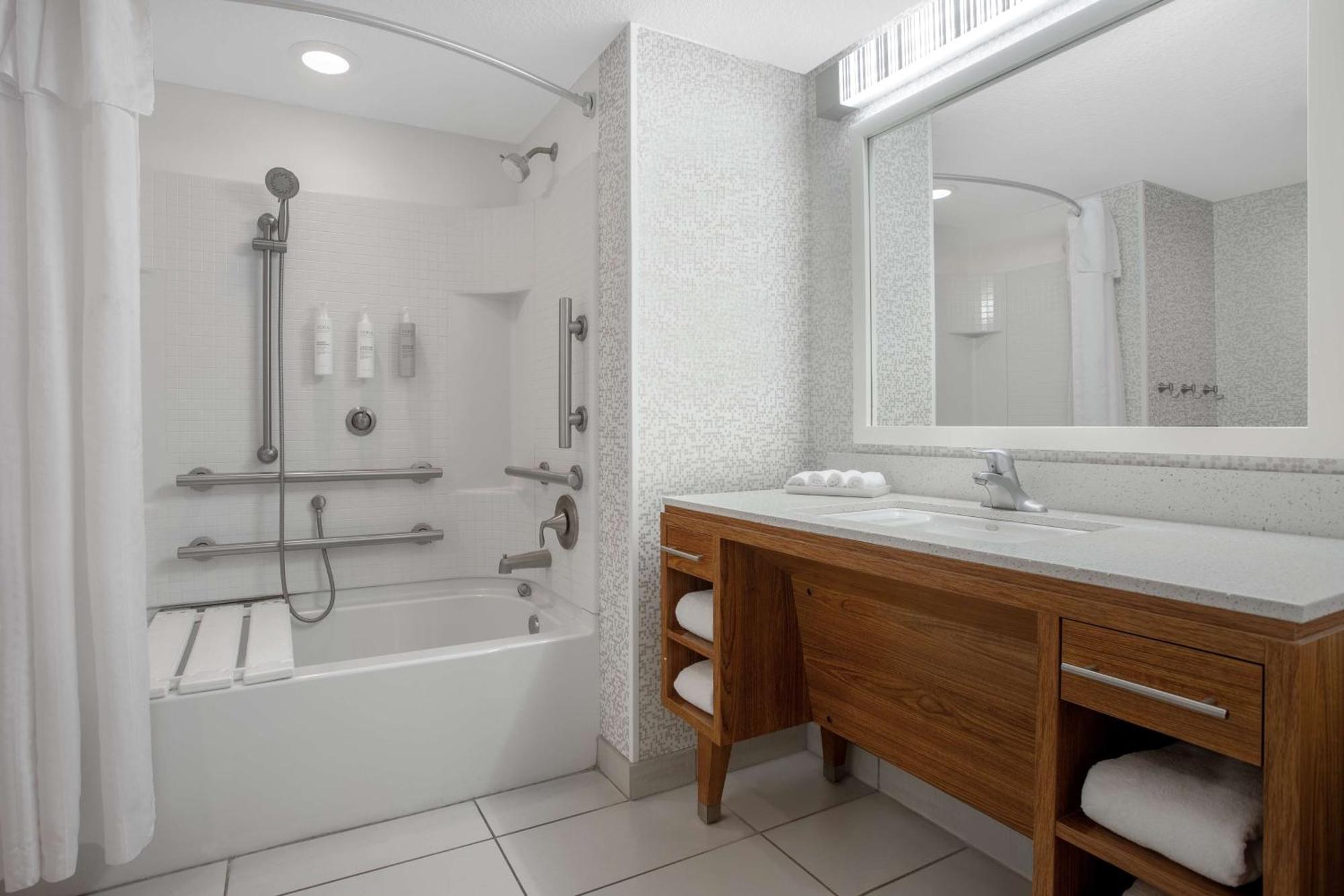 Home2 Suites By Hilton Gainesville Extérieur photo