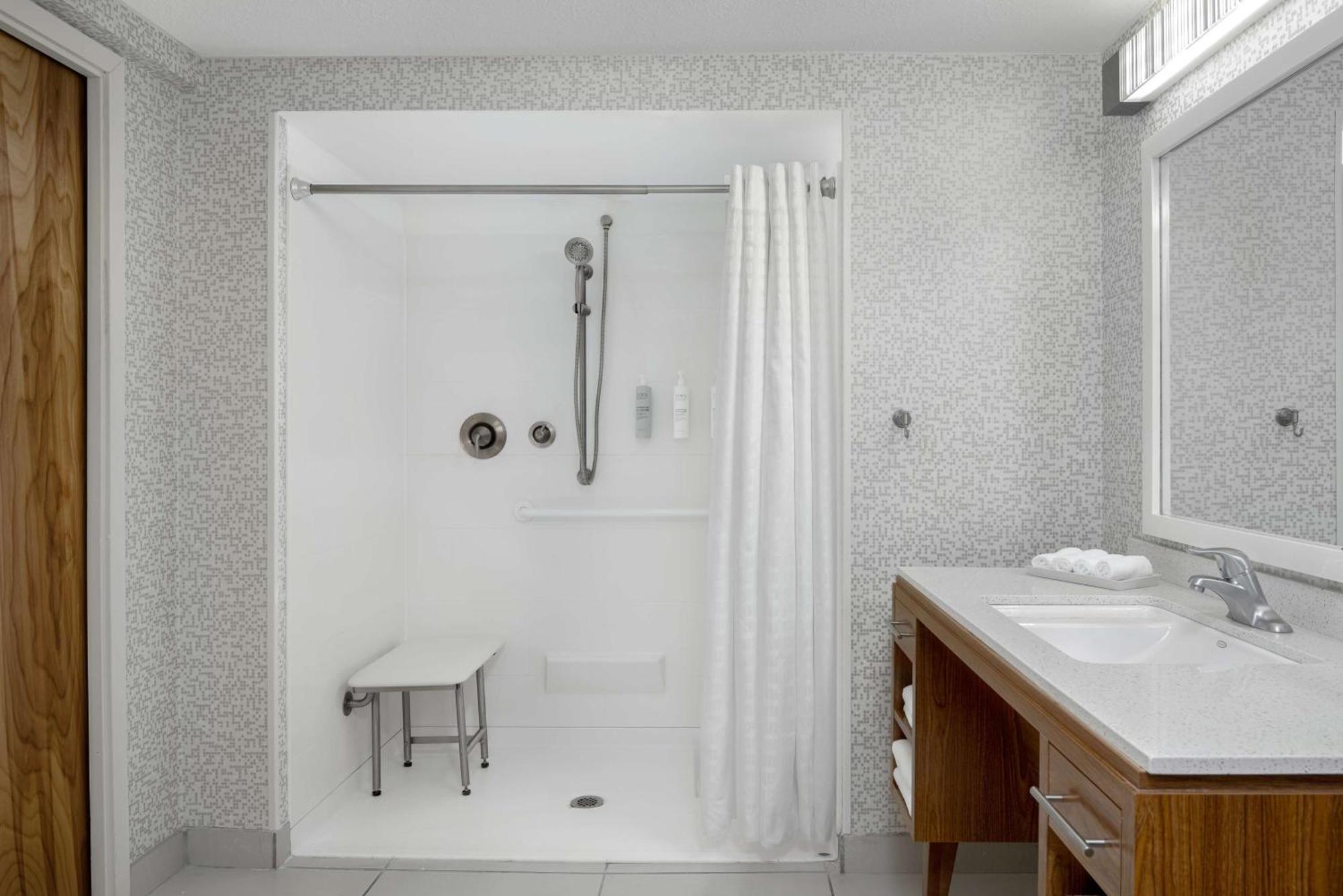 Home2 Suites By Hilton Gainesville Extérieur photo